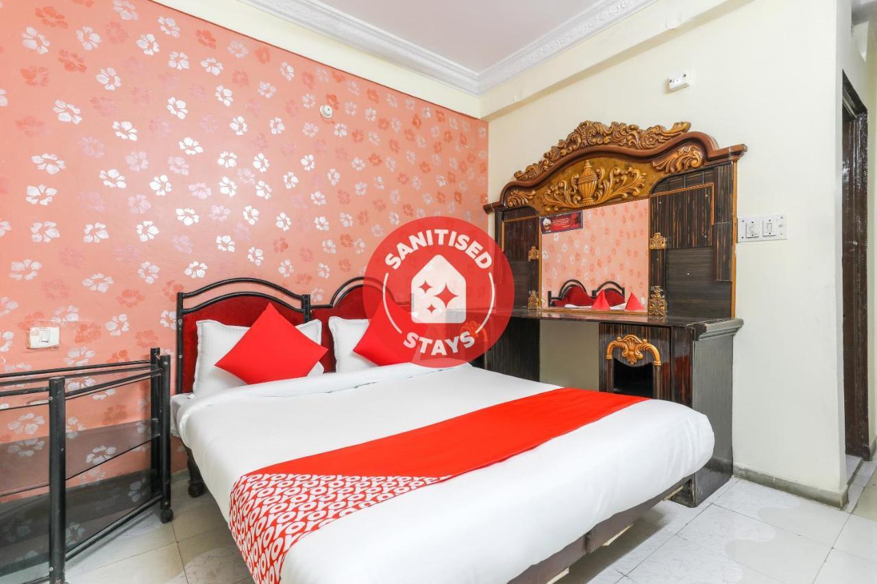 Oyo 62194 Pleasure Palace Hotel Indore Eksteriør billede