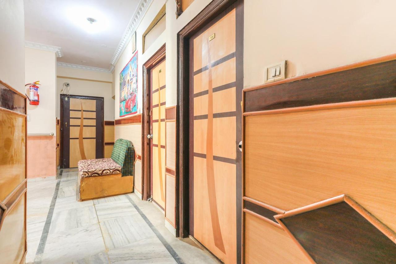 Oyo 62194 Pleasure Palace Hotel Indore Eksteriør billede