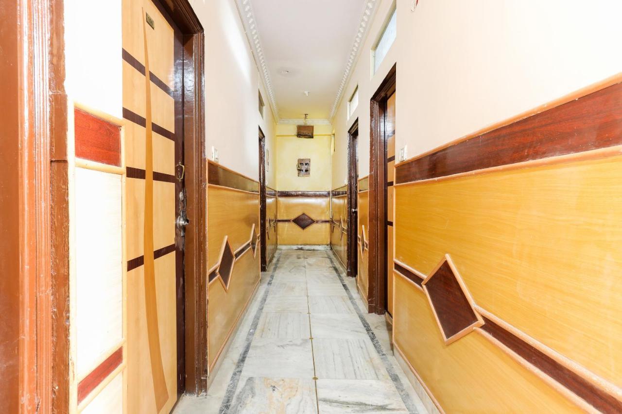 Oyo 62194 Pleasure Palace Hotel Indore Eksteriør billede